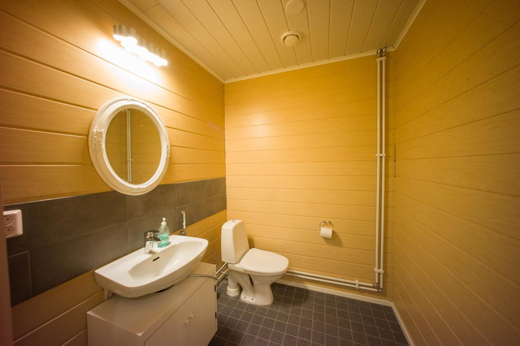 Santa'S Winter Caravan-Kabe Royal Rovaniemi Exterior photo